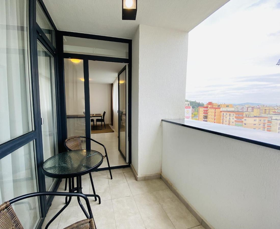 Charming Flat In Brasov With Balcony Panoramic View Leilighet Eksteriør bilde