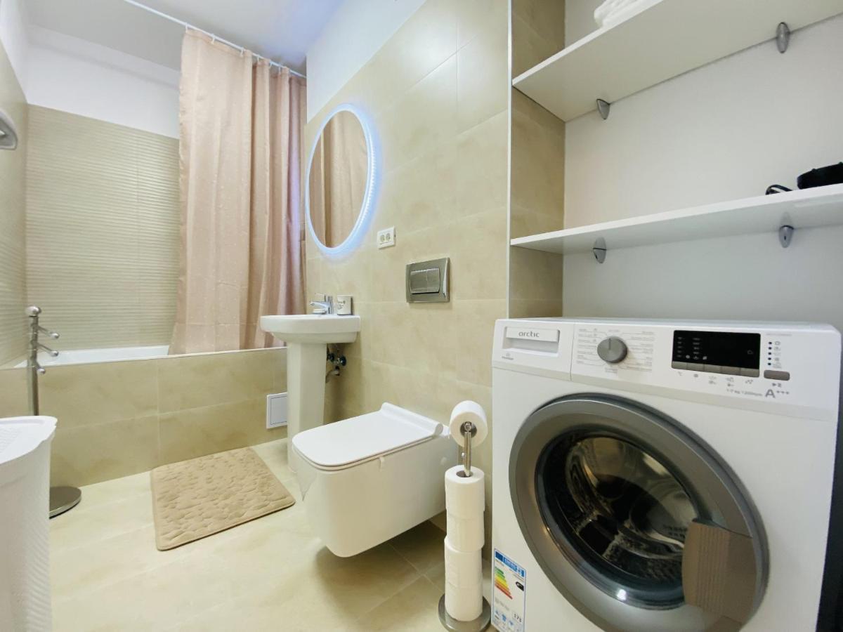 Charming Flat In Brasov With Balcony Panoramic View Leilighet Eksteriør bilde